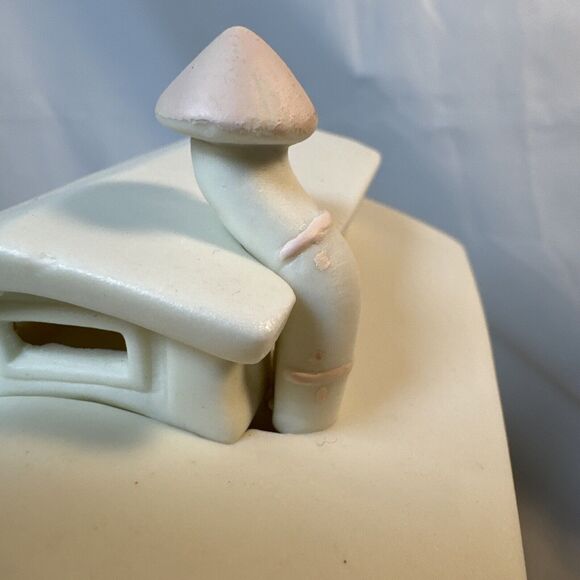 DEPT 56 Vintage‎ White Carriage House Night Light 1995 Nightlight Easter Spring - Picture 8 of 15